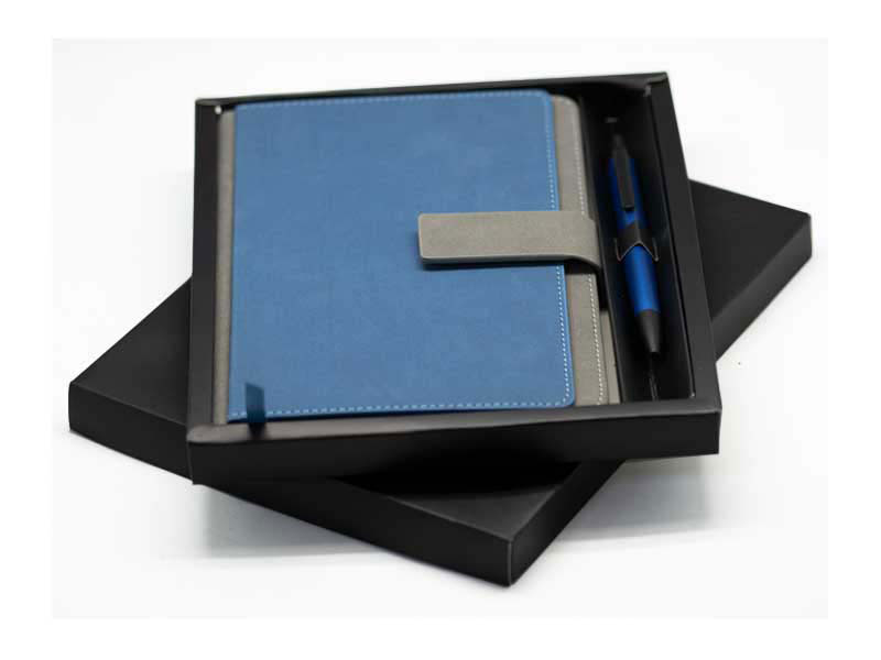 Flap Notebook & Prisma Pen Gift Set  CG0228