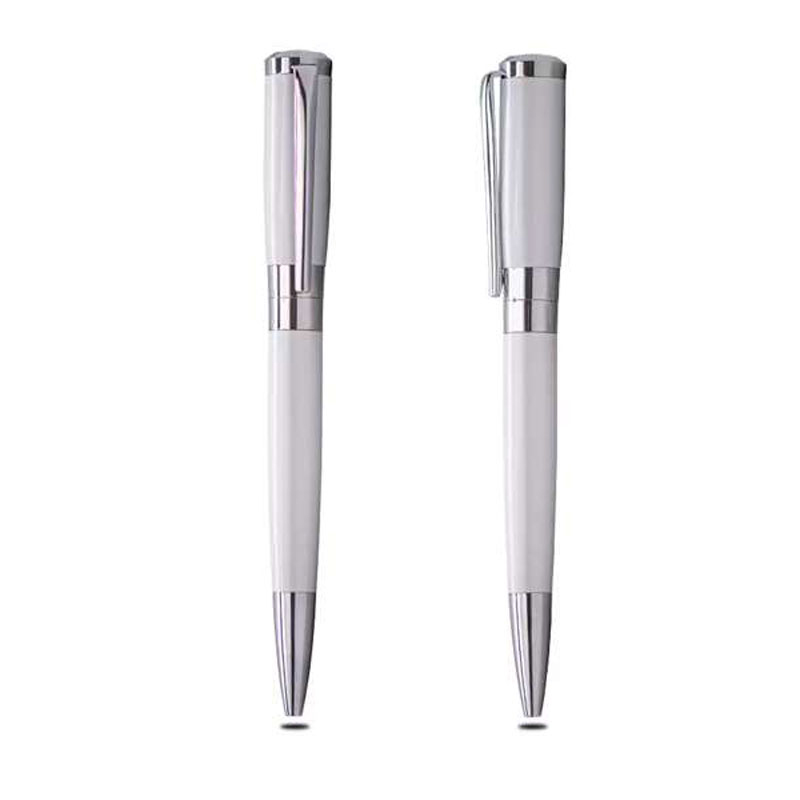 Lacquered Black Body Ballpoint Pen CG0056